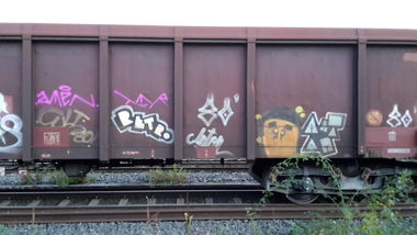 Graffiti Train - Photo by JemandAnders - retro, anton, Freight