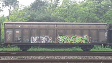 Graffiti Train - Photo by JemandAnders - magik, fr8, Freight