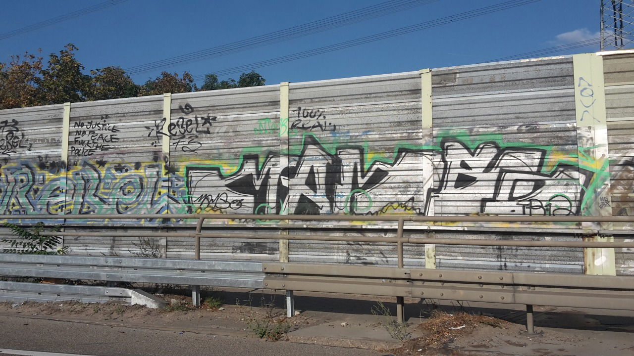 Graffiti Bombing - Photo by JemandAnders - rebel, mambo
