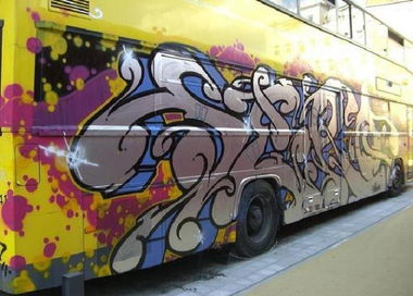 Graffiti Bombing - Photo by Jero87 - Jero87 (?)