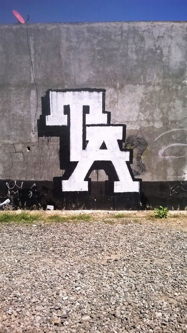 Graffiti Bombing - Photo by Jes - Guadalajara, Streetart