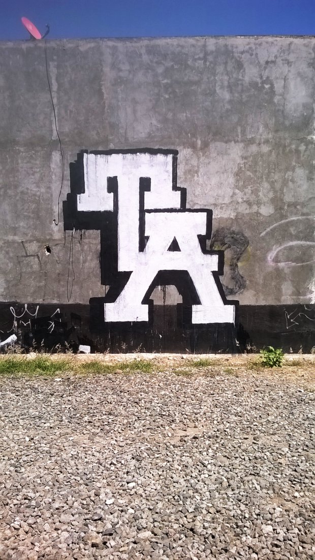 Graffiti Bombing - Photo by Jes - Guadalajara, Streetart