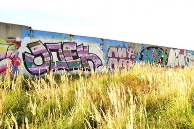 Graffiti Bombing - Photo by Joeck - Joeck (2013)