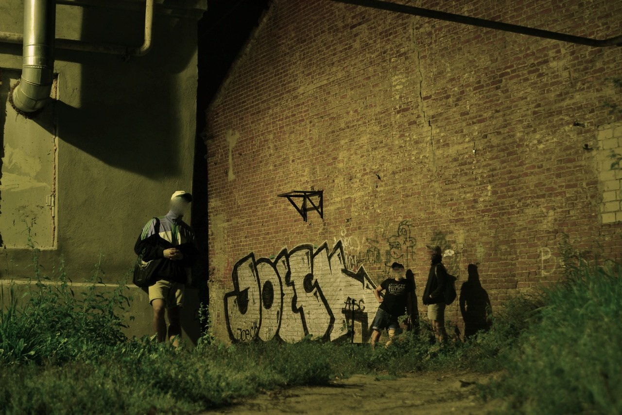 Graffiti Bombing - Photo by Joeck - What's, up (2012)