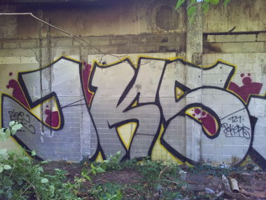 Graffiti Bombing - Photo by Joekatze - JKS, Jokers, Jokaz (2012)