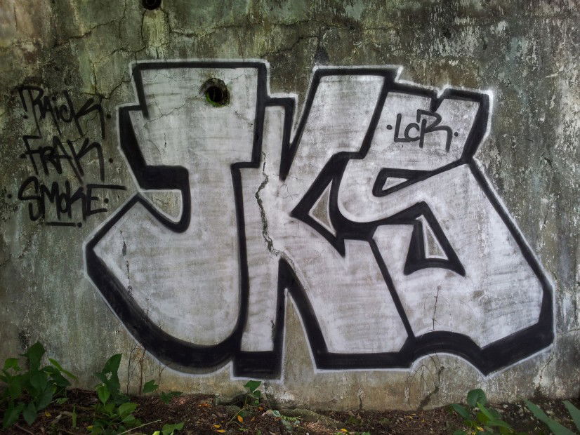 Graffiti Bombing in Subic - Photo by Joekatze - JKS, Jokers, Jokaz (2013)