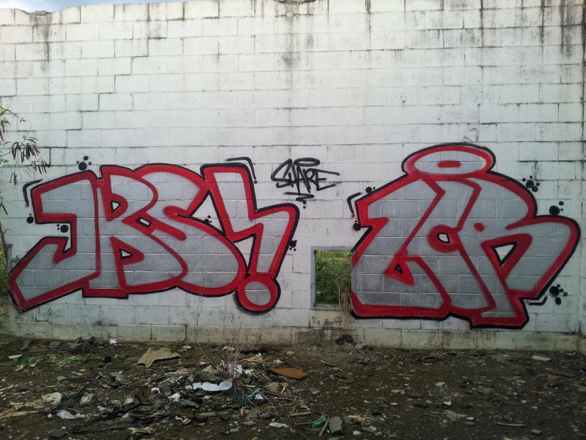 Graffiti Bombing in Timbuktu - Photo by Joekatze - Share, JKS, Jokers (2013)