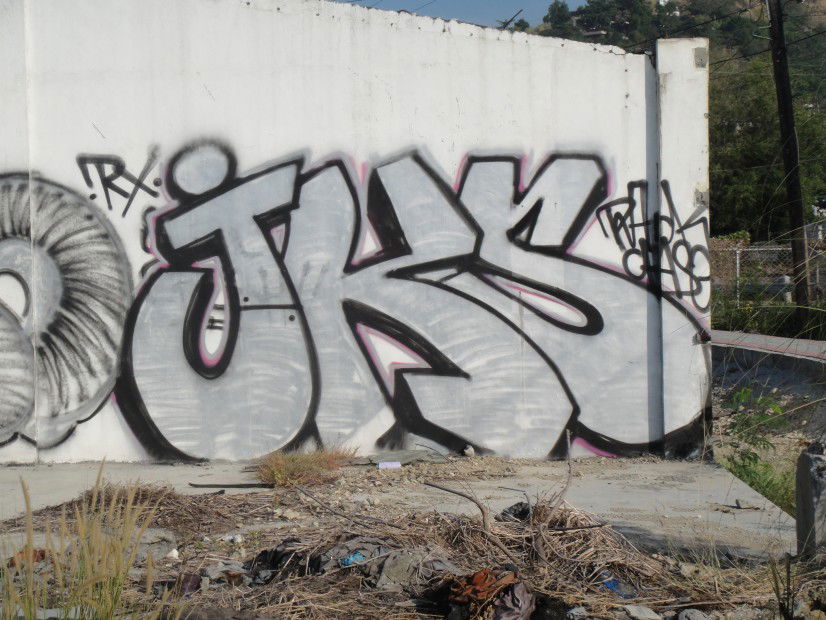 Graffiti Bombing in Subic - Photo by Joekatze - JKS, Jokers, Jokaz (2012)