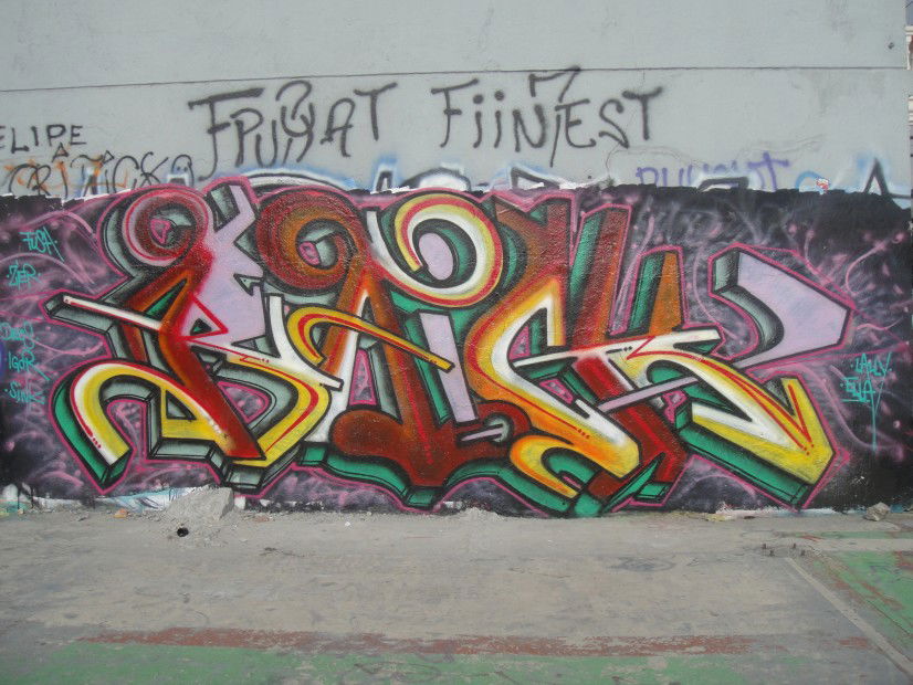 Graffiti Wall in Manila - Photo by Joekatze - Raick, JKS, Jokers (2011)