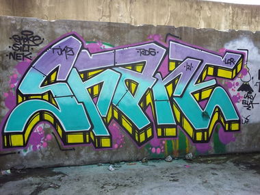 Graffiti Wall in City of San Fernando - Photo by Joekatze - Share, JKS, Jokers (2013)