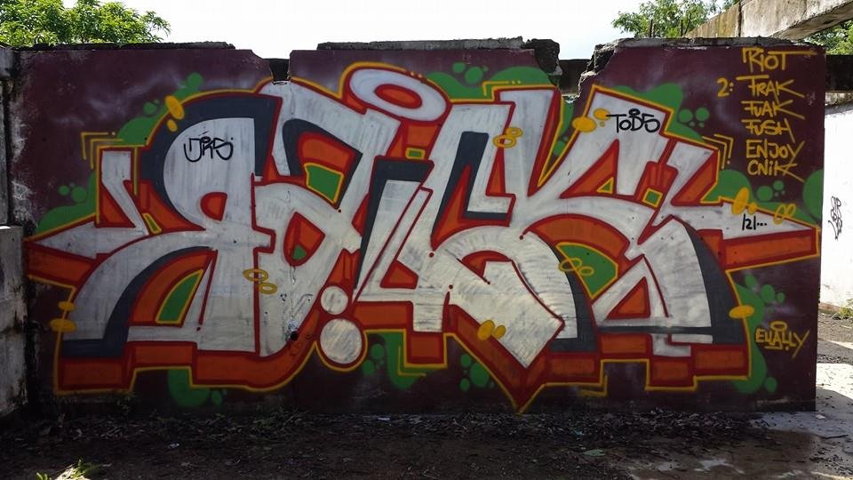Graffiti Wall - Photo by Joekatze - Raick, JKS, TODS (2014)