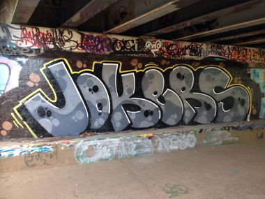 Graffiti Wall - Photo by Joekatze - Jokers, JKS, Cnik (2014)