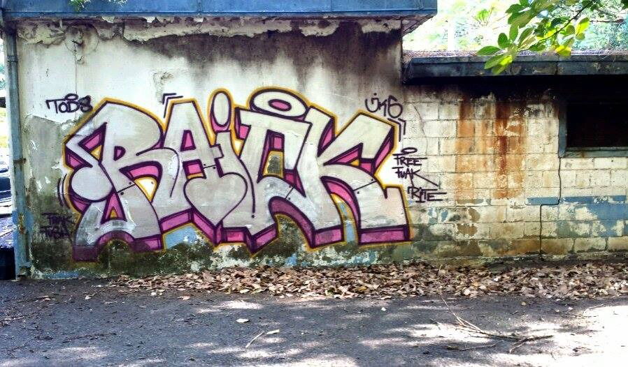 Graffiti Wall - Photo by Joekatze - Raick, jks, tods (2015)