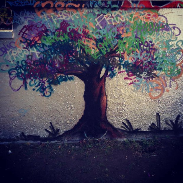 Graffiti Street Art - Photo by Jolie