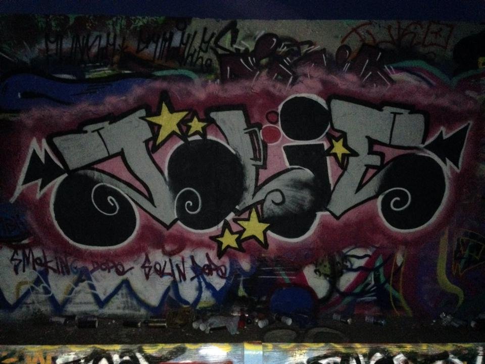 Graffiti Bombing - Photo by Jolie - jolie, 2014, mauerpark