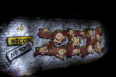 Graffiti Wall in Köln - Photo by Jupiter - Zen, Netz, Serials (2013)