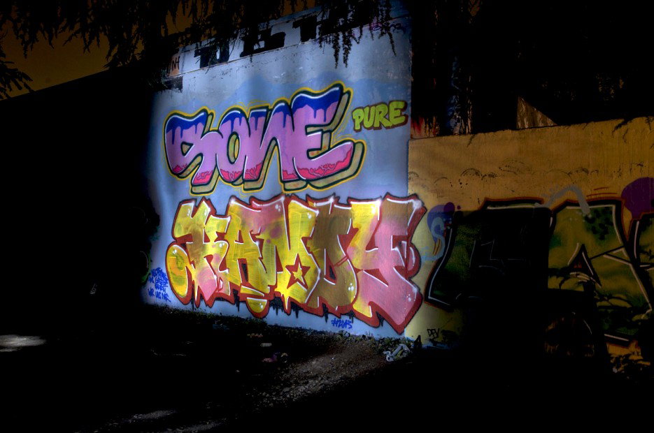 Graffiti Wall in Köln - Photo by Jupiter - Sone, Kandy, DFV (2013)