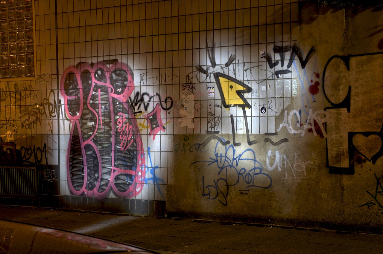 Graffiti Bombing in Köln - Photo by Jupiter - Teos, BWS, Cologne (2013)