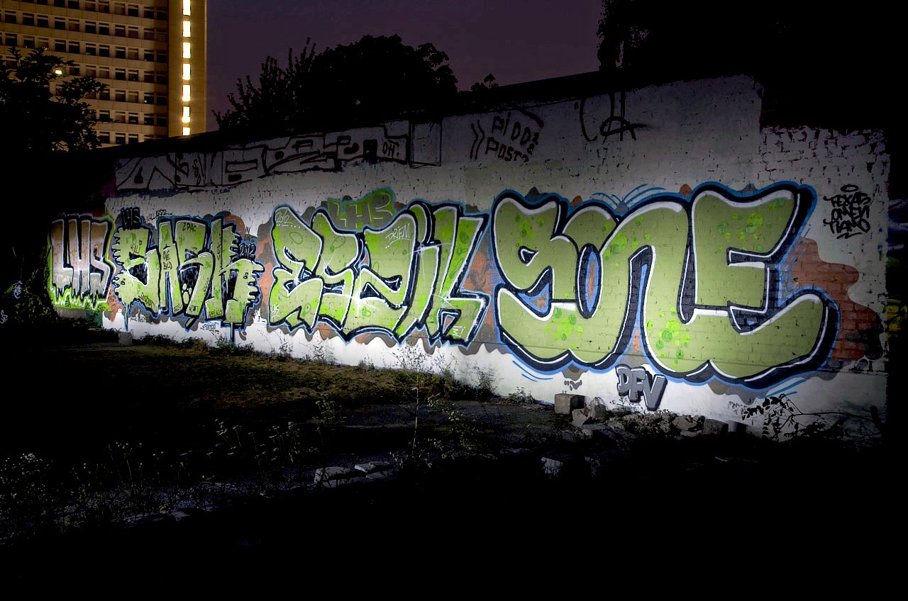 Graffiti Bombing in Köln - Photo by Jupiter - 354, Beyond-Justice, Cologne (2012)