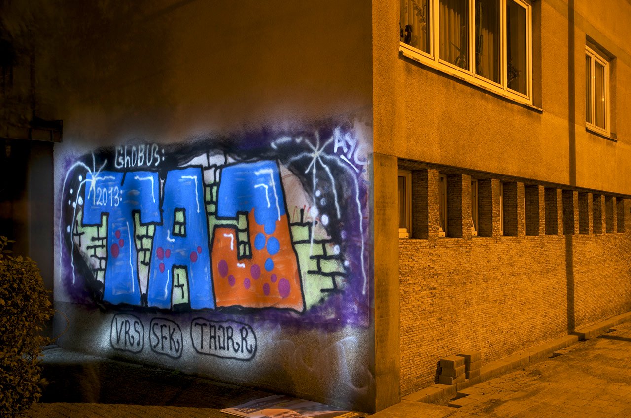 Graffiti Bombing - Photo by Jupiter - Taj, VRS, SFK (2013)
