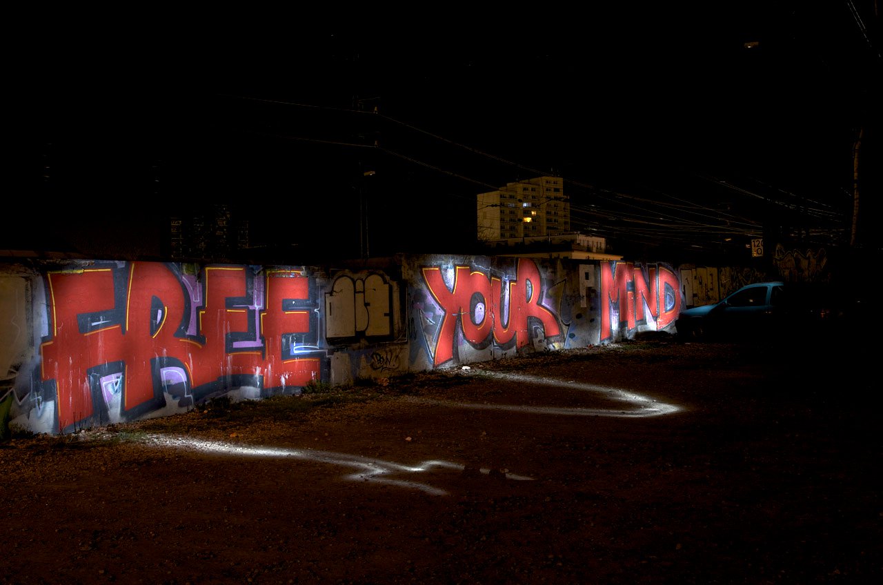 Graffiti Bombing in Dortmund - Photo by Jupiter - Free, Your, Mind