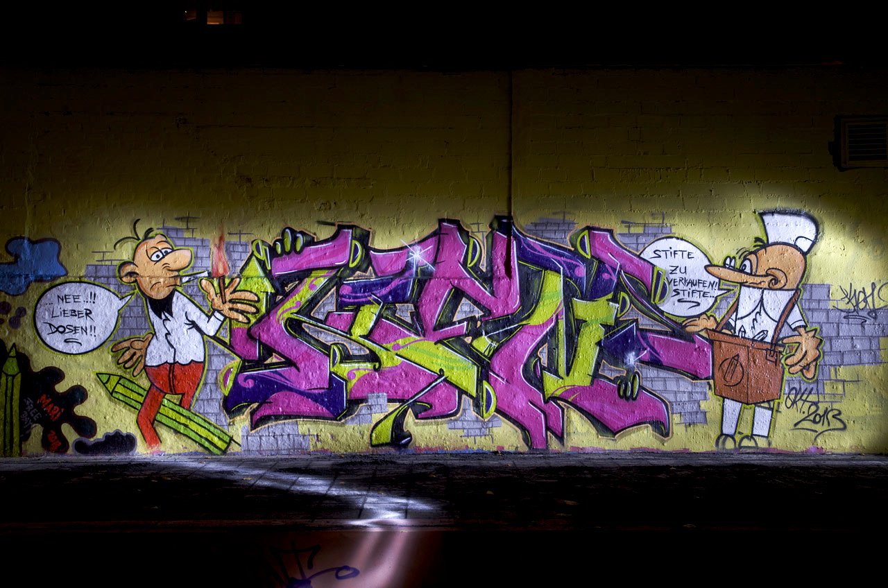 Graffiti Wall in Köln - Photo by Jupiter - Ken, SCT, Messages (2013)