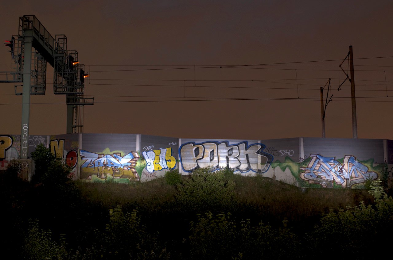 Graffiti Bombing in Köln - Photo by Jupiter - Care, Pork, Khor