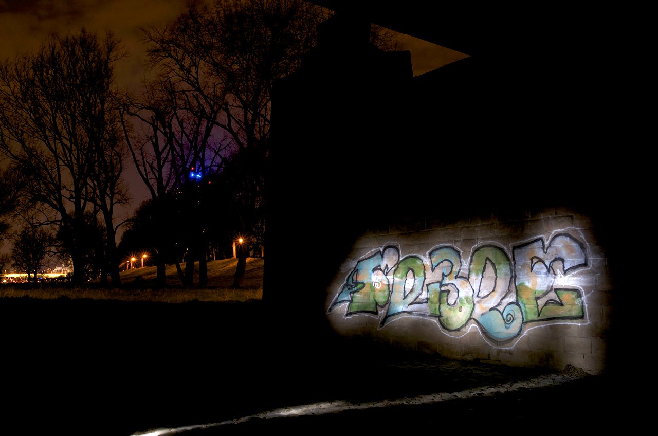 Graffiti Bombing in Köln - Photo by Jupiter - Frere, BridgeWorks, Cologne (2014)