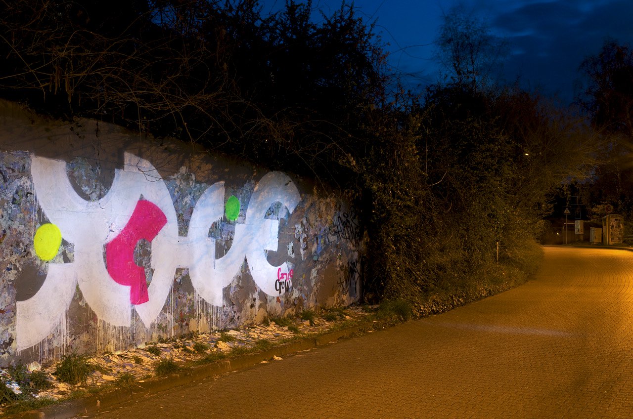 Graffiti Wall in Frechen - Photo by Jupiter - Itchie, Crue, Cru (2014)