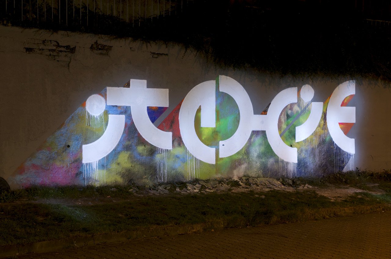 Graffiti Wall in Frechen - Photo by Jupiter - Itchie, Crue, Cru (2014)
