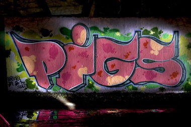 Graffiti Wall in Köln - Photo by Jupiter - Pigs, Reflections, DoubleVision (2014)