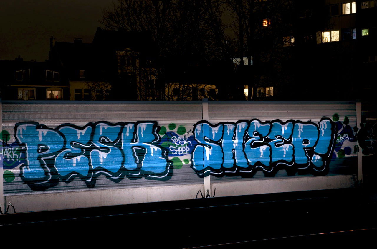 Graffiti Bombing in Köln - Photo by Jupiter - Pesk, Sheep, Cologne (2013)