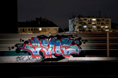 Graffiti Bombing in Köln - Photo by Jupiter - Zens, INK, LHs (2013)