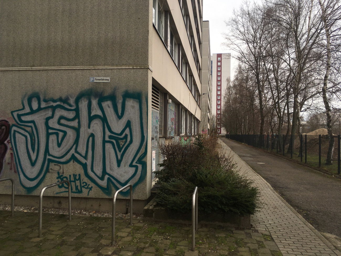 Graffiti Wall - Photo by JustSpray - js, shy, shyze (2024)