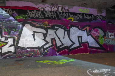 Graffiti Wall in Bécs - Photo by JustTheG - gaur, pitr, jin (2014)