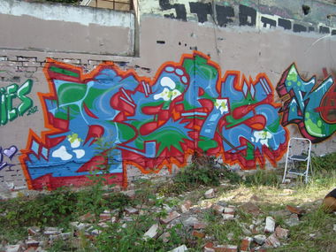 Graffiti Wall - Photo by KASIMIR - Bers.PMZ (2012)