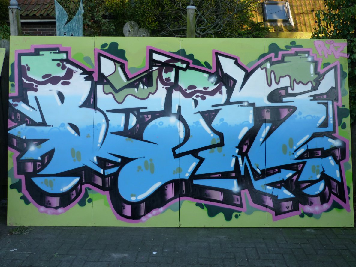Graffiti Wall - Photo by KASIMIR - Bers.PmZ (2014)