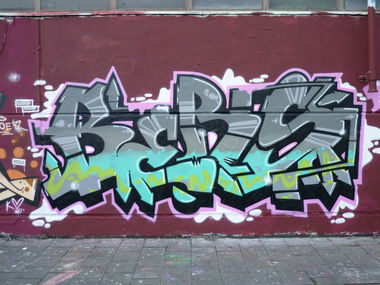 Graffiti Wall - Photo by KASIMIR - Bers.PmZ (2014)