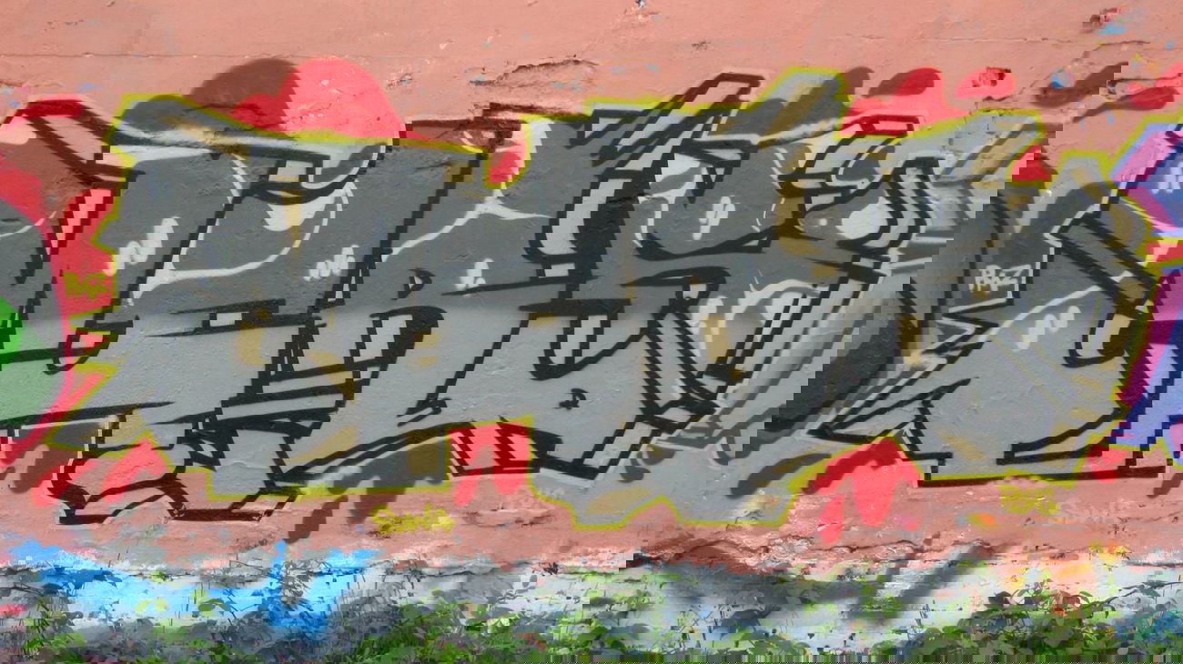 Graffiti Wall - Photo by KASIMIR - Bers, PmZ (2011)