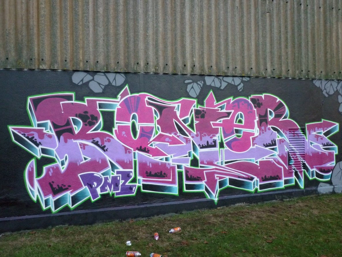 Graffiti Wall - Photo by KASIMIR - PMZ. (2014)