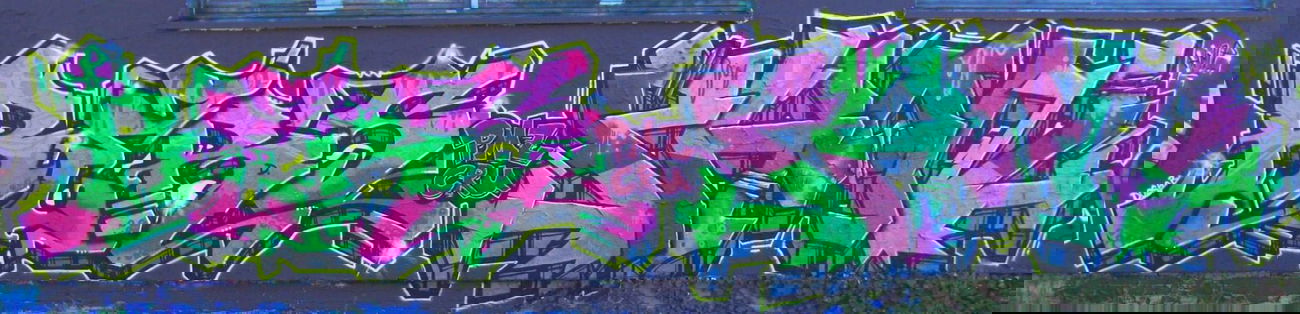 Graffiti Wall - Photo by KASIMIR - Bers.Phon.PMZ (2011)