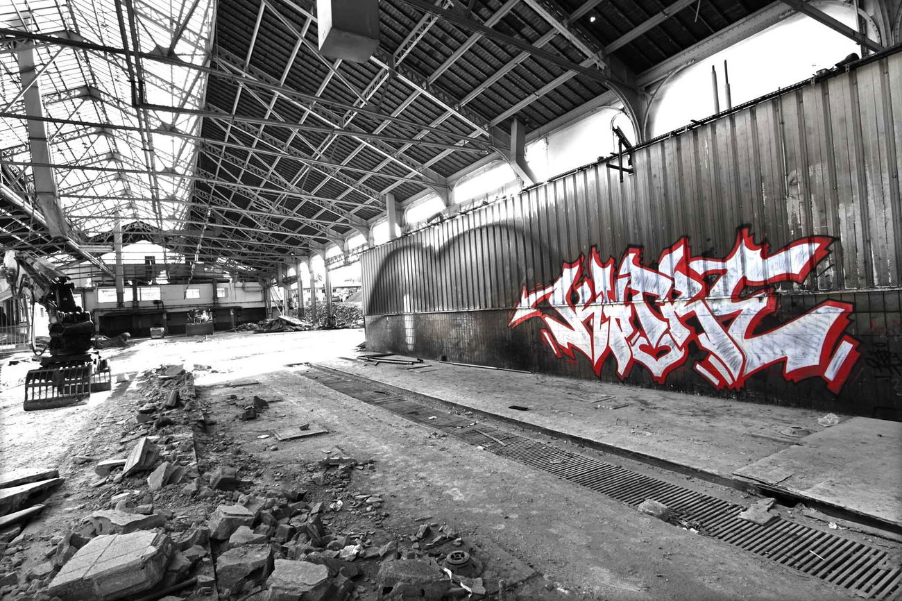 Graffiti Wall in Paris - Photo by KATRE - katre, urbex (2014)