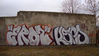 Graffiti Wall - Photo by KENSONE - EROZ, KENS (2011)