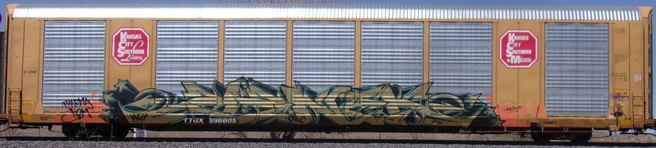 Graffiti Train - Photo by KEPhotos (2021)