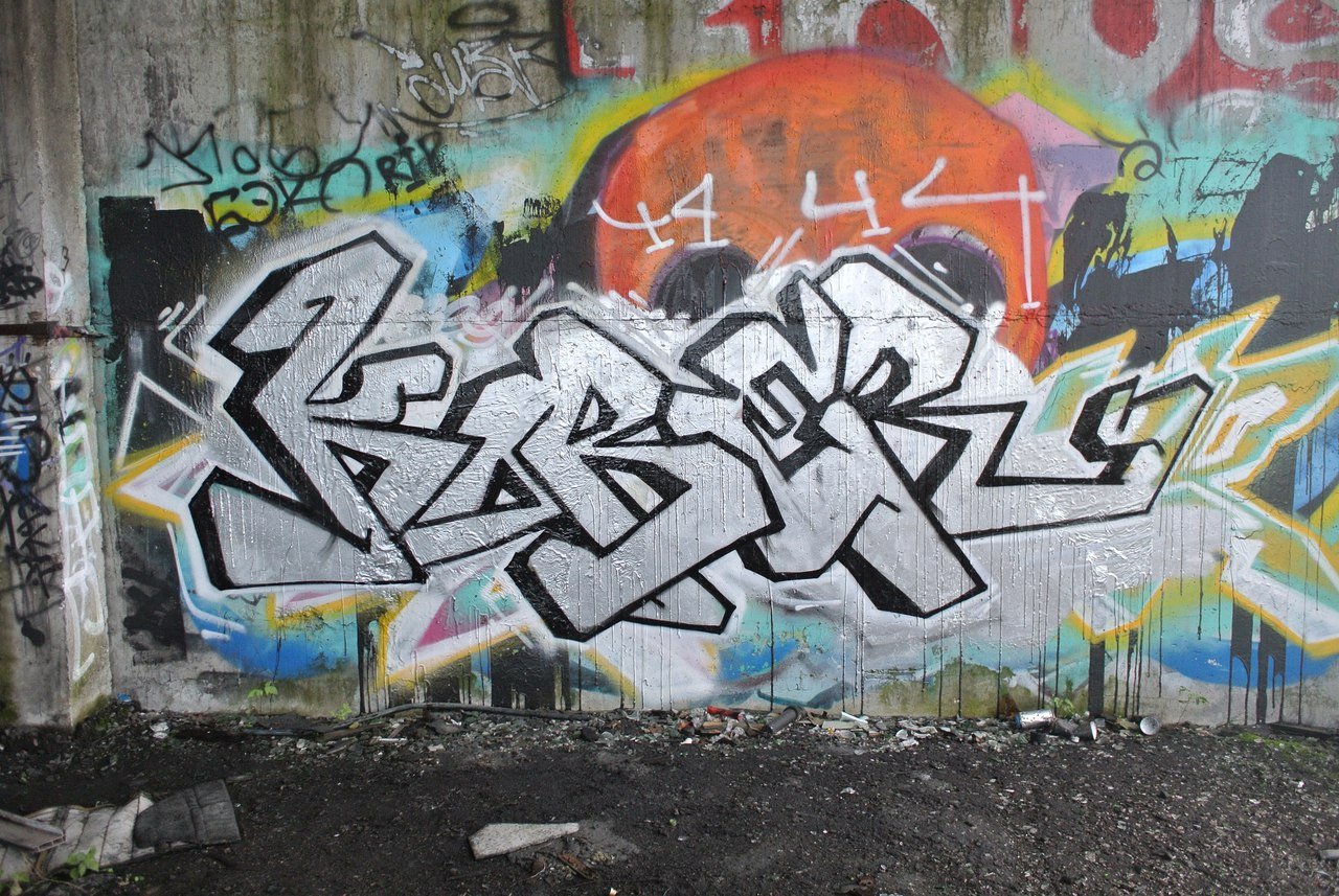 Graffiti Wall in Elektrougli - Photo by KOBER