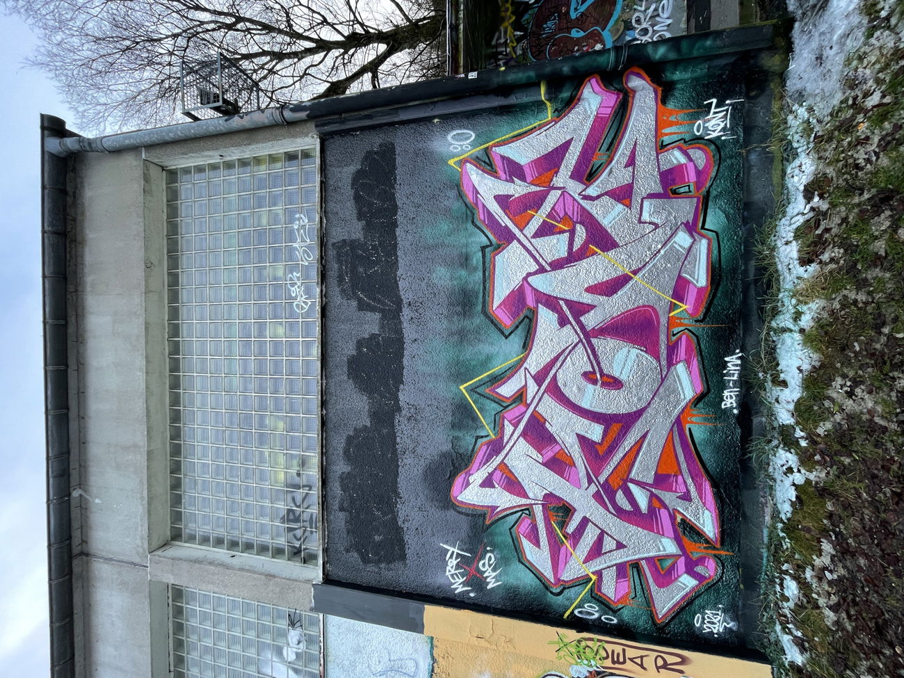 Graffiti Wall - Photo by KONT - kont, kontone, graffiti