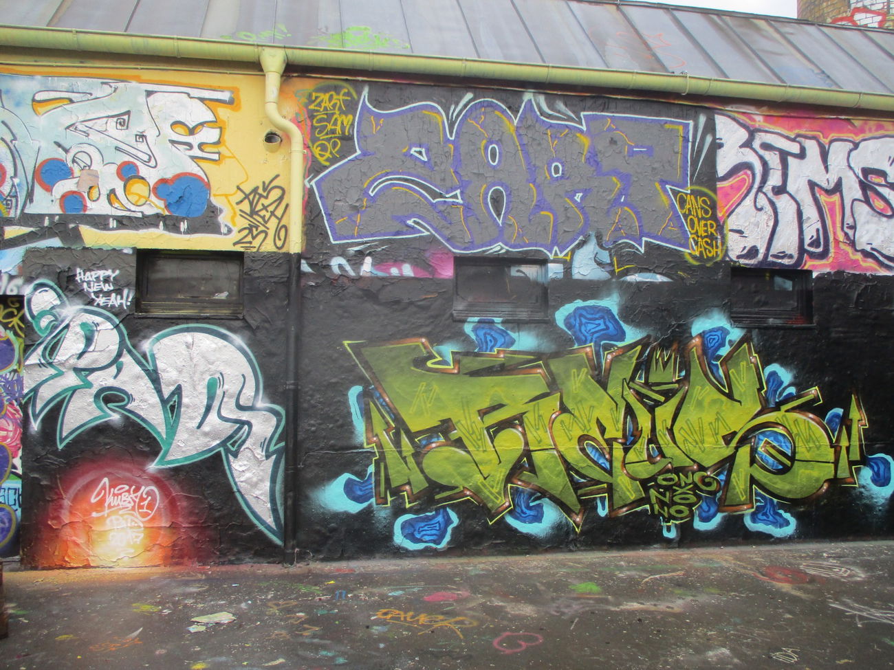 Graffiti Wall - Photo by KUBA182 - pad, kuba (2017)