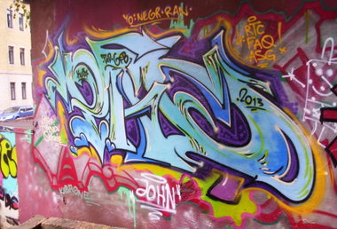 Graffiti Wall in Dresden - Photo by KUBA182 - kuba, pad, negro
