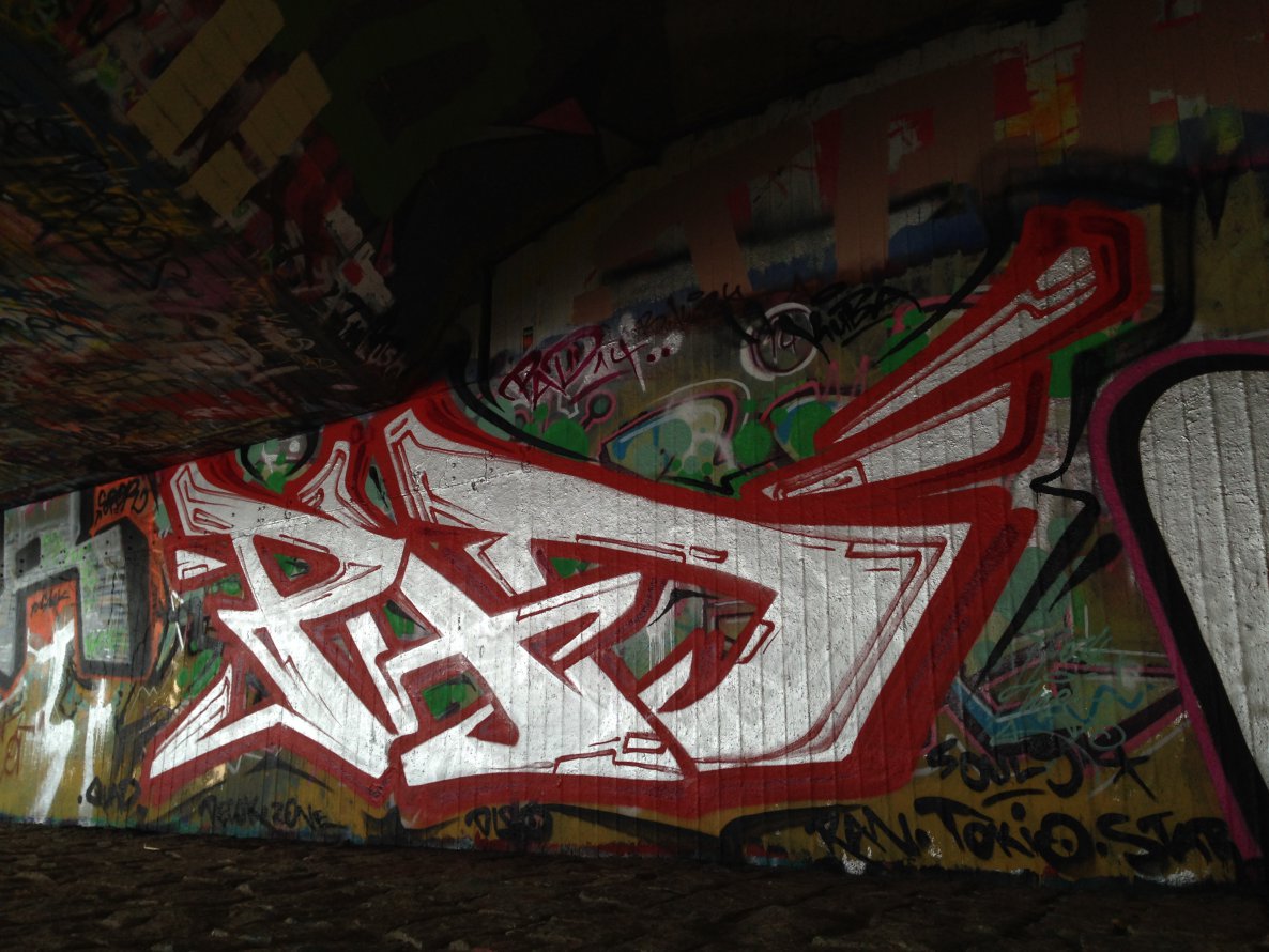 Graffiti Wall - Photo by KUBA182 - pad, kuba (2014)