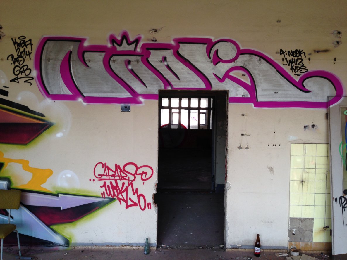 Graffiti Bombing - Photo by KUBA182 - nook, wk, kuba (2014)